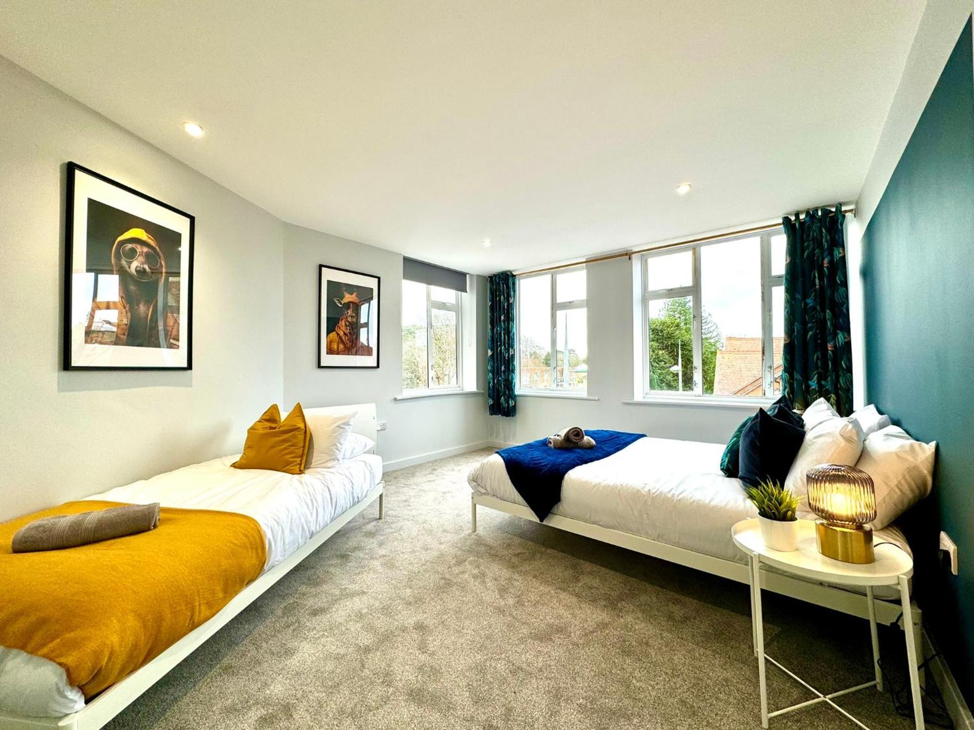 Amazing Large 3 Bedroom Apartment - Sleeps 8! Bournemouth Eksteriør bilde