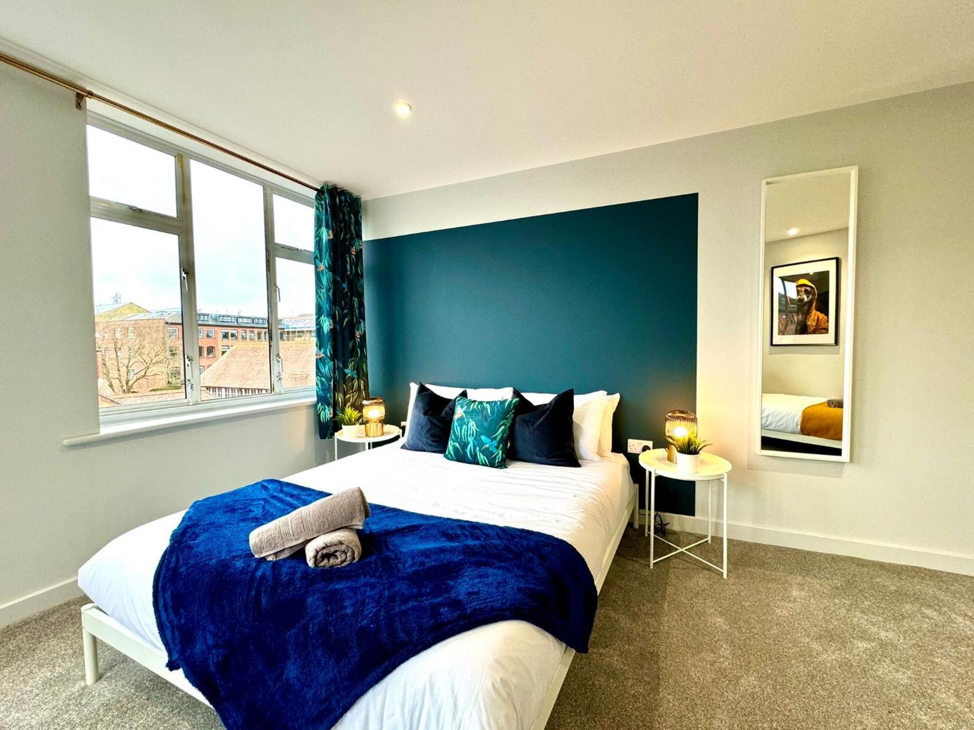 Amazing Large 3 Bedroom Apartment - Sleeps 8! Bournemouth Eksteriør bilde